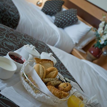 Ard Ri House Hotel Tuam Luaran gambar
