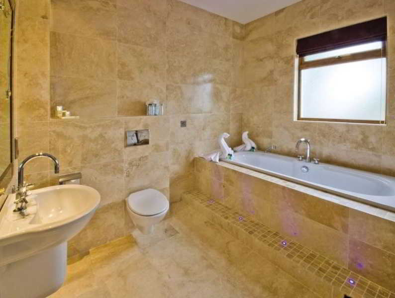 Ard Ri House Hotel Tuam Luaran gambar